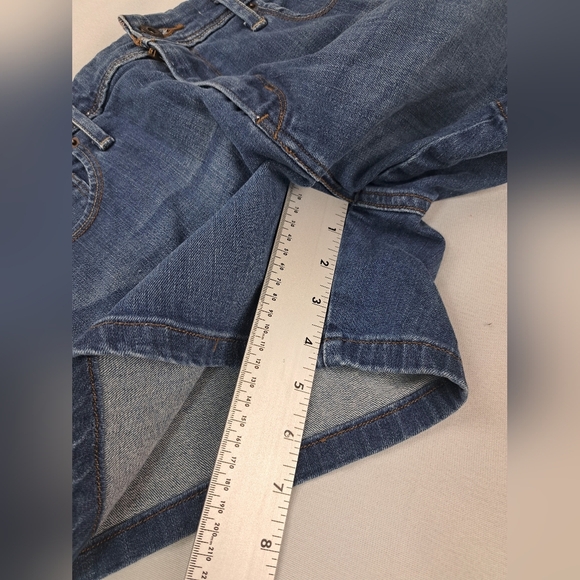 Levi's Women's Size 10 Blue Denim Red Tab Jean Shorts - Picture 8 of 10